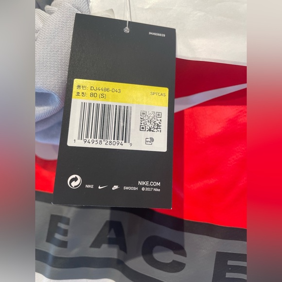 NIKE AS W NSW HOODIE ft MYLK from Korean Drop - Picture 12 of 15